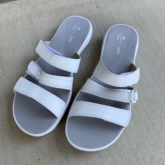 clarks cloudsteppers white